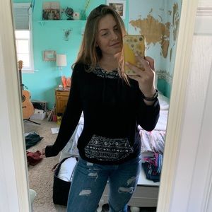 Zumiez hoodie || medium